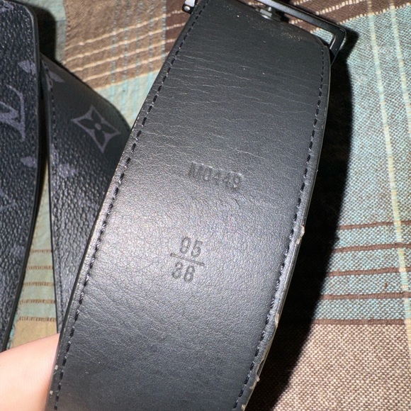 Louis Vuitton belt - Picture 4 of 5